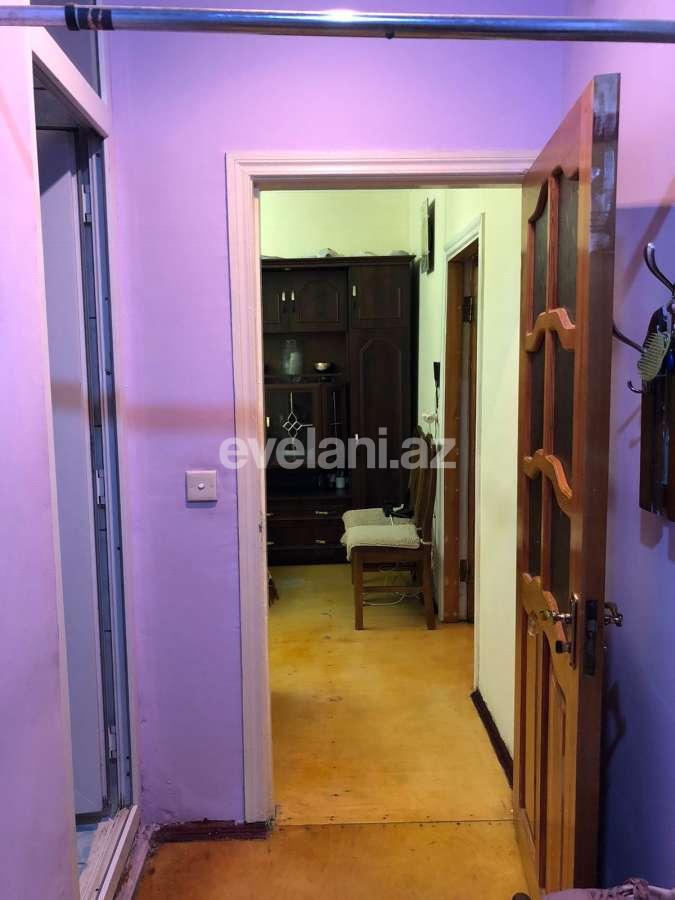 Satılır, köhnə tikili, 2 otaqlı, 50 m², Bakı, Binəqədi r, 9-cu mikrorayon q, Memar Əcəmi m.