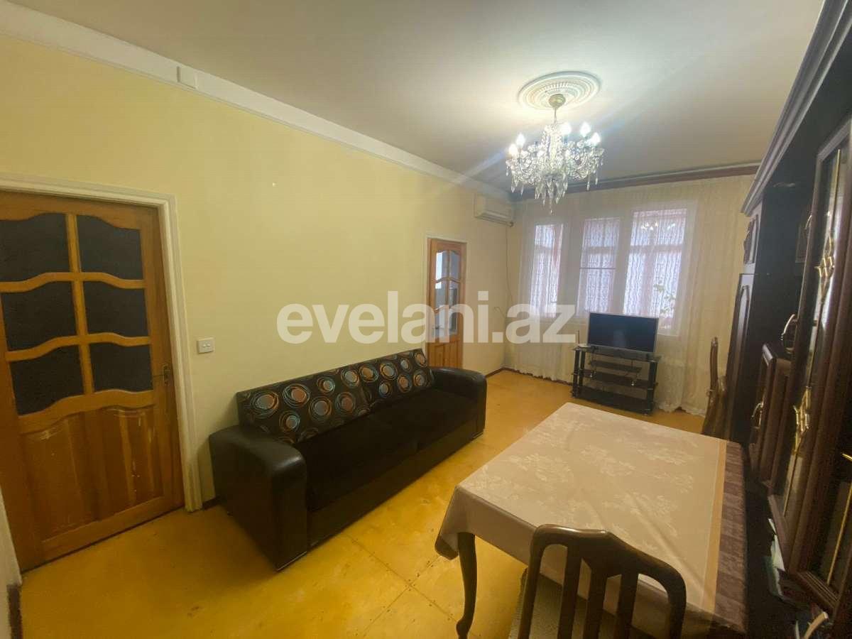 Satılır, köhnə tikili, 2 otaqlı, 50 m², Bakı, Binəqədi r, 9-cu mikrorayon q, Memar Əcəmi m.