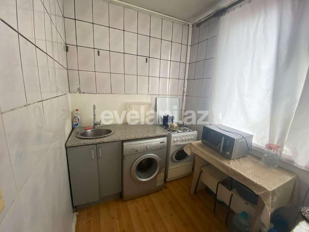 Satılır, köhnə tikili, 2 otaqlı, 50 m², Bakı, Binəqədi r, 9-cu mikrorayon q, Memar Əcəmi m.