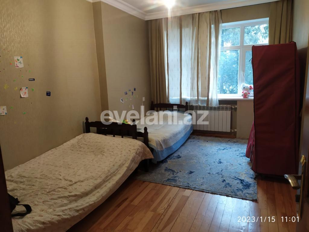 Rent, old building, 3 room, 81 m², Baku, Khatai r.