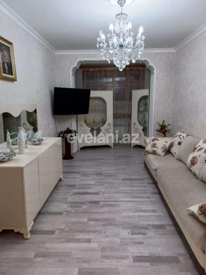 Satılır, köhnə tikili, 5 otaqlı, 111 m², Sumqayıt, 9-cu mikrorayon r.