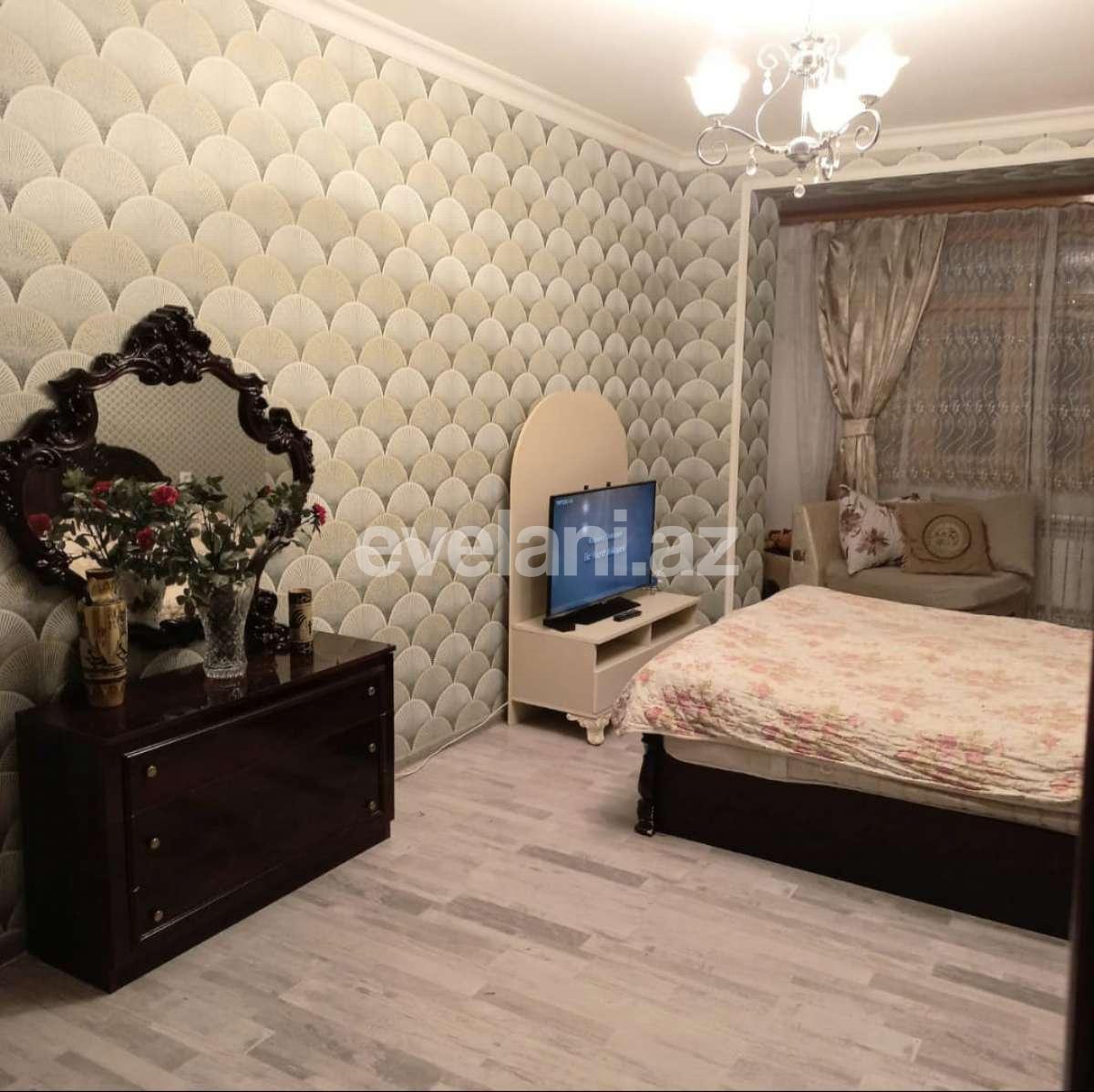Satılır, köhnə tikili, 5 otaqlı, 111 m², Sumqayıt, 9-cu mikrorayon r.