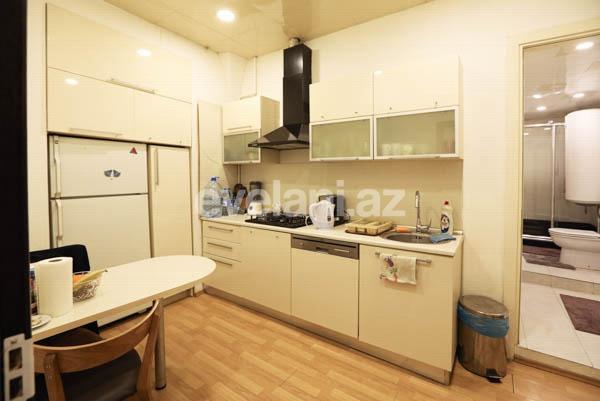 Rent, old building, 5 room, 160 m², Baku, Nasimi r.