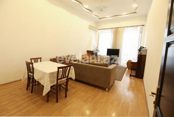 Rent, old building, 5 room, 160 m², Baku, Nasimi r.