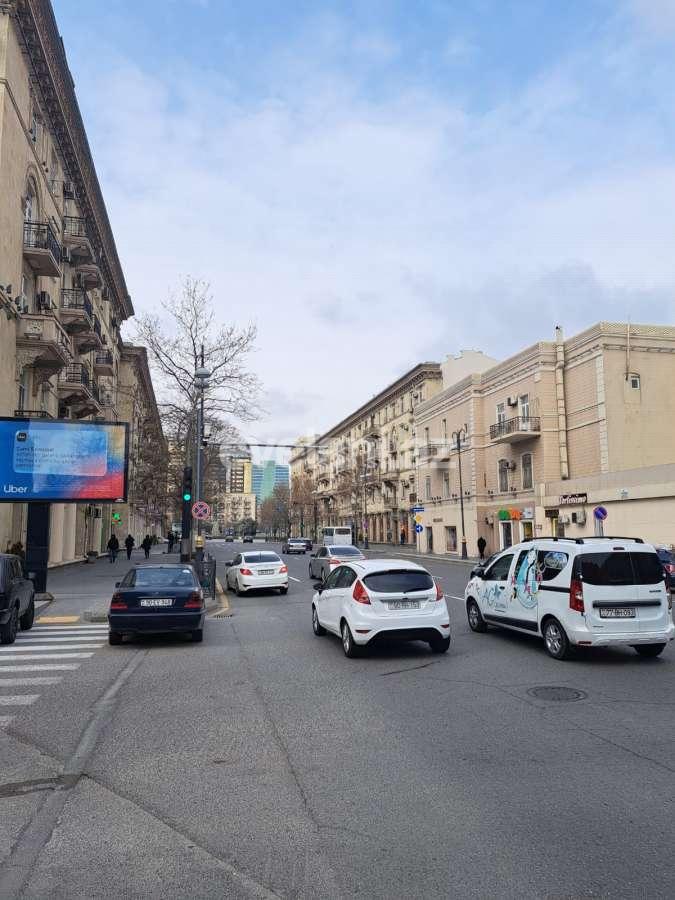 Kirayə verilir, köhnə tikili, 3 otaqlı, 110 m², Bakı, Nəsimi r, 28 may m.