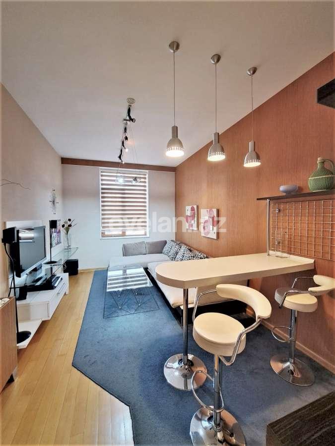 Kirayə verilir, köhnə tikili, 3 otaqlı, 110 m², Bakı, Nəsimi r, 28 may m.