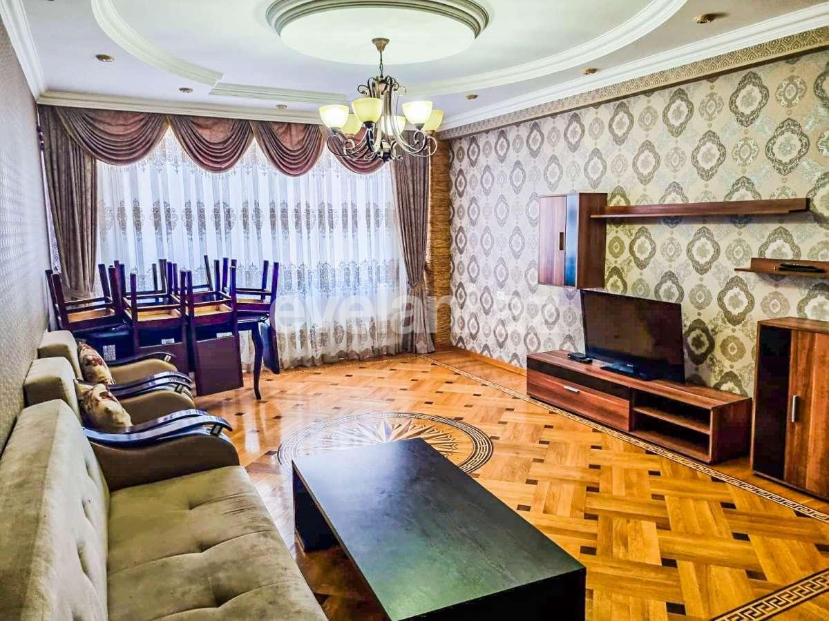Kirayə verilir, yeni tikili, 3 otaqlı, 135 m², Bakı, Nizami r, Qara Qarayev m.
