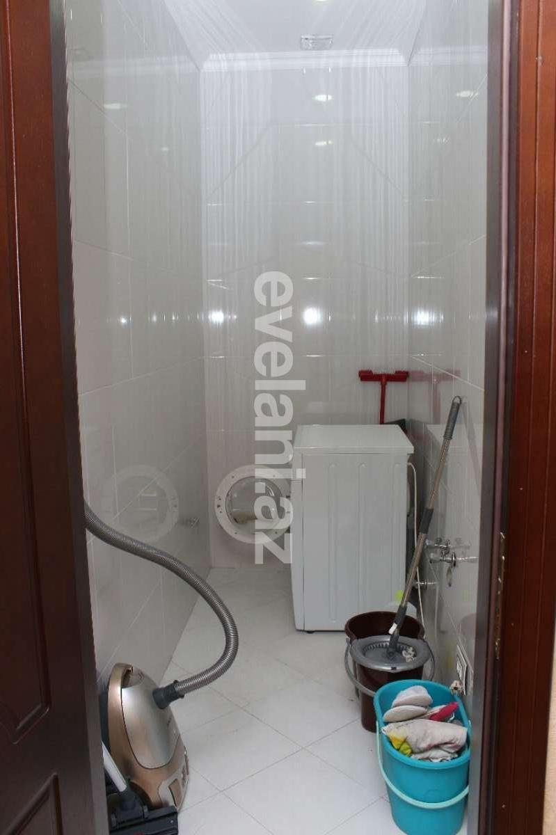 Rent, new building, 4 room, 216 m², Baku, Nasimi r.