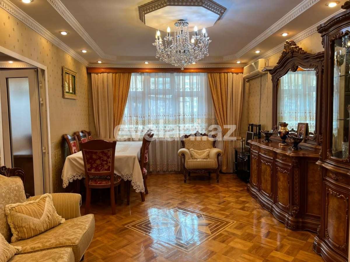 Satılır, köhnə tikili, 4 otaqlı, 110 m², Bakı, Binəqədi r.