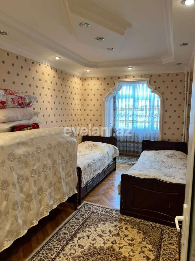 Satılır, köhnə tikili, 4 otaqlı, 110 m², Bakı, Binəqədi r.