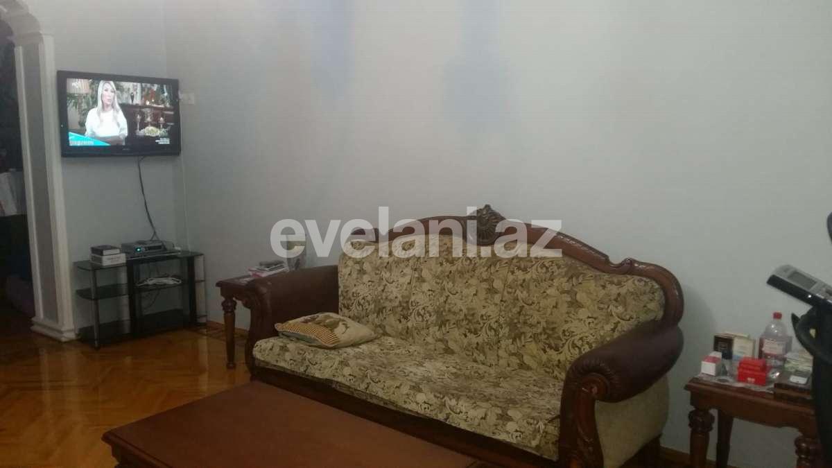 Satılır, köhnə tikili, 2 otaqlı, 77 m², Bakı, Xətai r, Şah İsmayıl Xətai m.