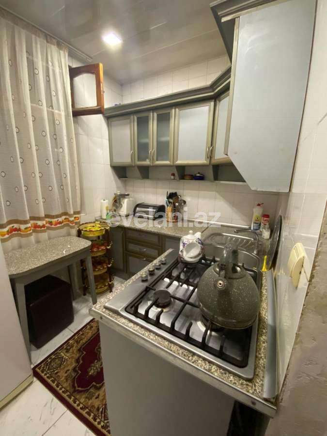 Satılır, köhnə tikili, 2 otaqlı, 49.98 m², Bakı, Binəqədi r, Memar Əcəmi m.