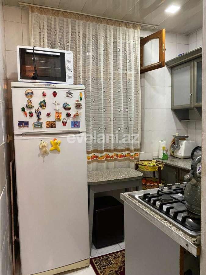 Satılır, köhnə tikili, 2 otaqlı, 49.98 m², Bakı, Binəqədi r, Memar Əcəmi m.