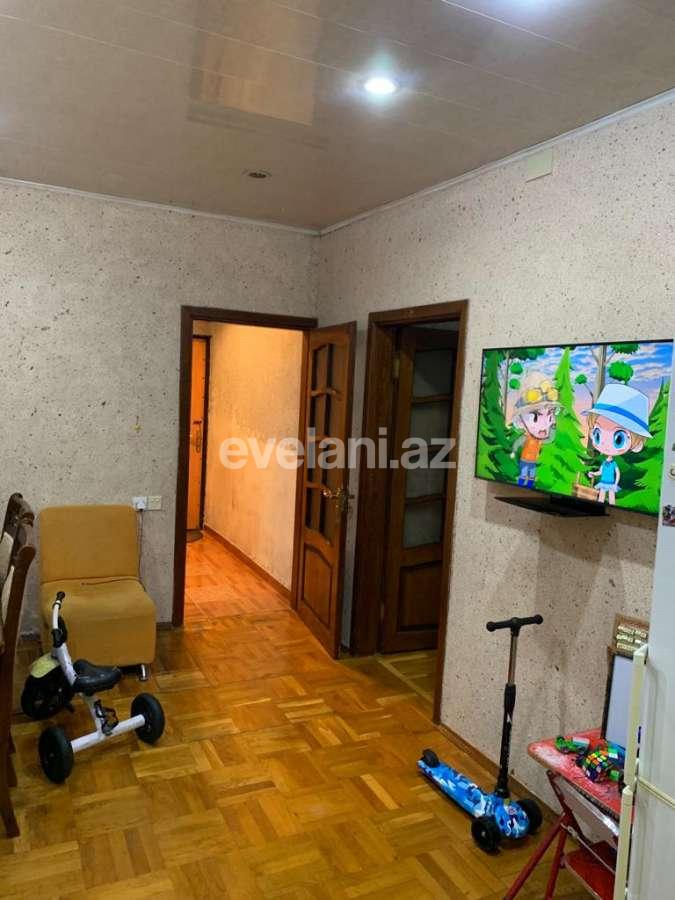 Satılır, köhnə tikili, 2 otaqlı, 51 m², Bakı, Binəqədi r, Azadlıq prospekti m.