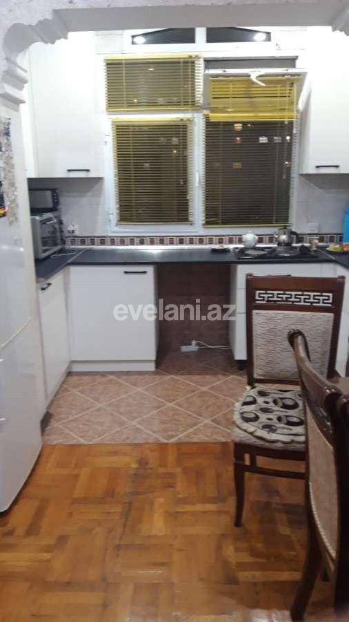 Satılır, köhnə tikili, 2 otaqlı, 51 m², Bakı, Binəqədi r, Azadlıq prospekti m.
