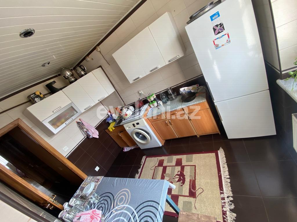 Satılır, köhnə tikili, 3 otaqlı, 70 m², Bakı, Sabunçu r, Bakıxanov q, Neftçilər m.
