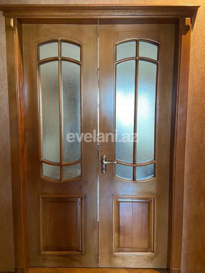 Satılır, köhnə tikili, 3 otaqlı, 70 m², Bakı, Sabunçu r, Bakıxanov q, Neftçilər m.