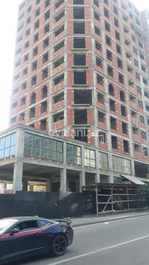Satılır, yeni tikili, 4 otaqlı, 170 m², Bakı, Nəsimi r, 4-cü mikrorayon q, Memar Əcəmi m.