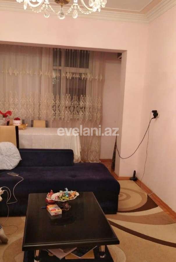 Satılır, köhnə tikili, 3 otaqlı, 85 m², Bakı, Binəqədi r, 8-ci mikrorayon q, Azadlıq prospekti m.