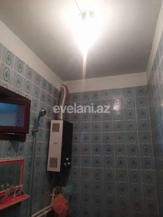 Satılır, köhnə tikili, 2 otaqlı, 54.99 m², Bakı, Binəqədi r, 8-ci mikrorayon q, Azadlıq prospekti m.