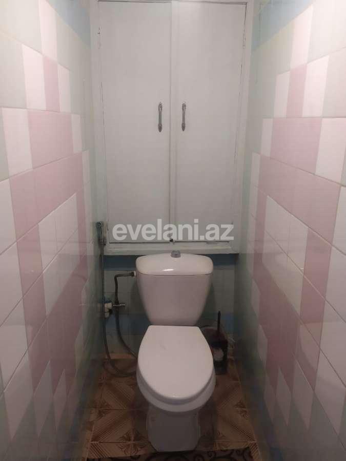 Satılır, köhnə tikili, 2 otaqlı, 54.99 m², Bakı, Binəqədi r, 8-ci mikrorayon q, Azadlıq prospekti m.