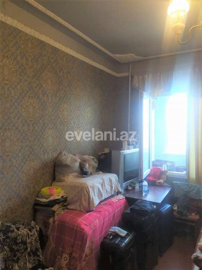 Satılır, köhnə tikili, 2 otaqlı, 54.99 m², Bakı, Binəqədi r, 8-ci mikrorayon q, Azadlıq prospekti m.