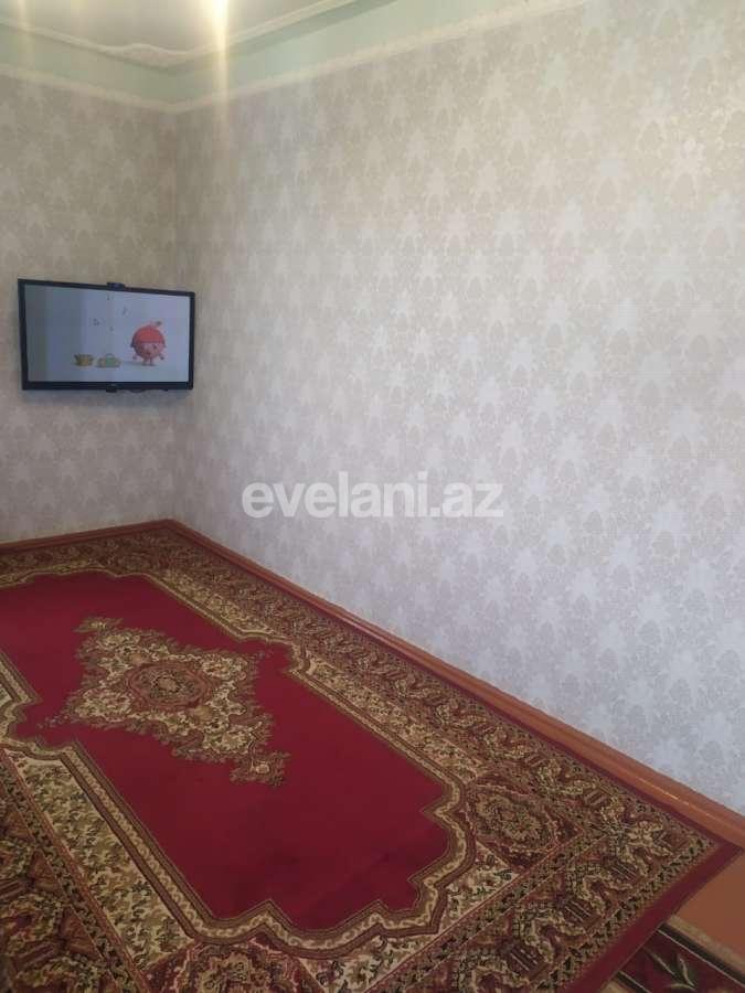 Satılır, köhnə tikili, 2 otaqlı, 54.99 m², Bakı, Binəqədi r, 8-ci mikrorayon q, Azadlıq prospekti m.