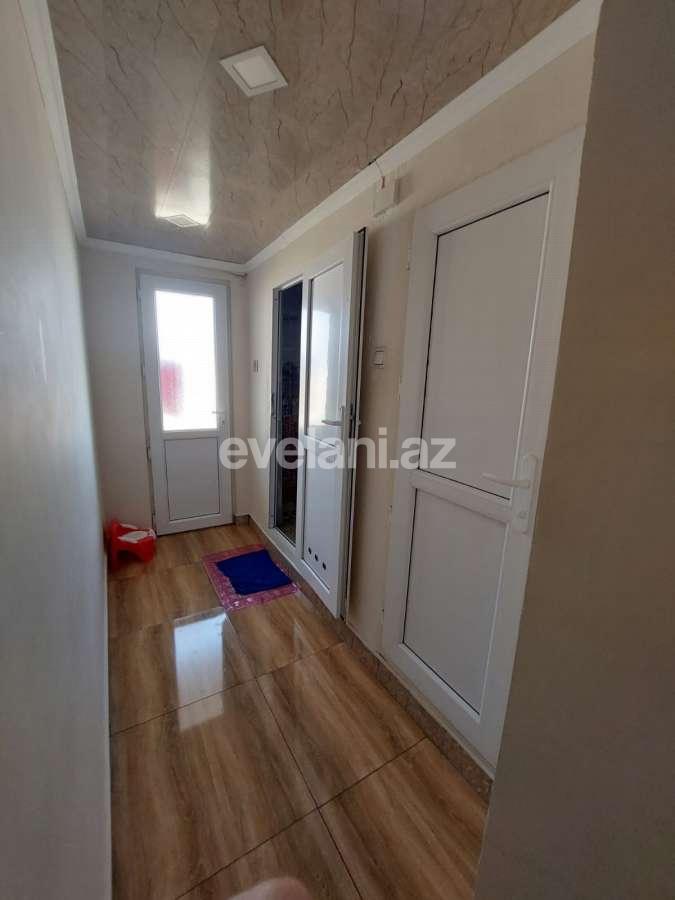 Satılır, köhnə tikili, 5 otaqlı, 105 m², Sumqayıt, 18-ci mikrorayon r.