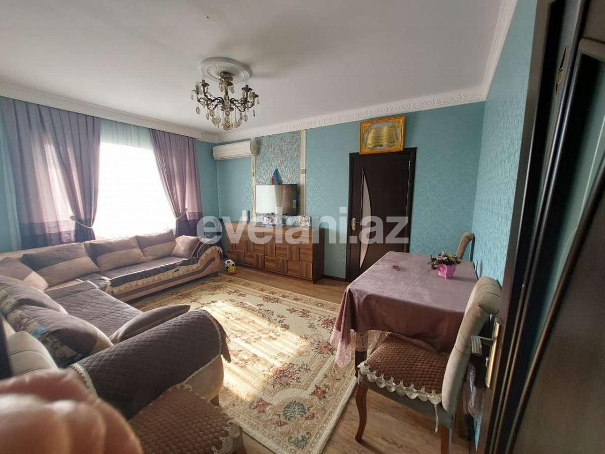 Satılır, köhnə tikili, 5 otaqlı, 105 m², Sumqayıt, 18-ci mikrorayon r.