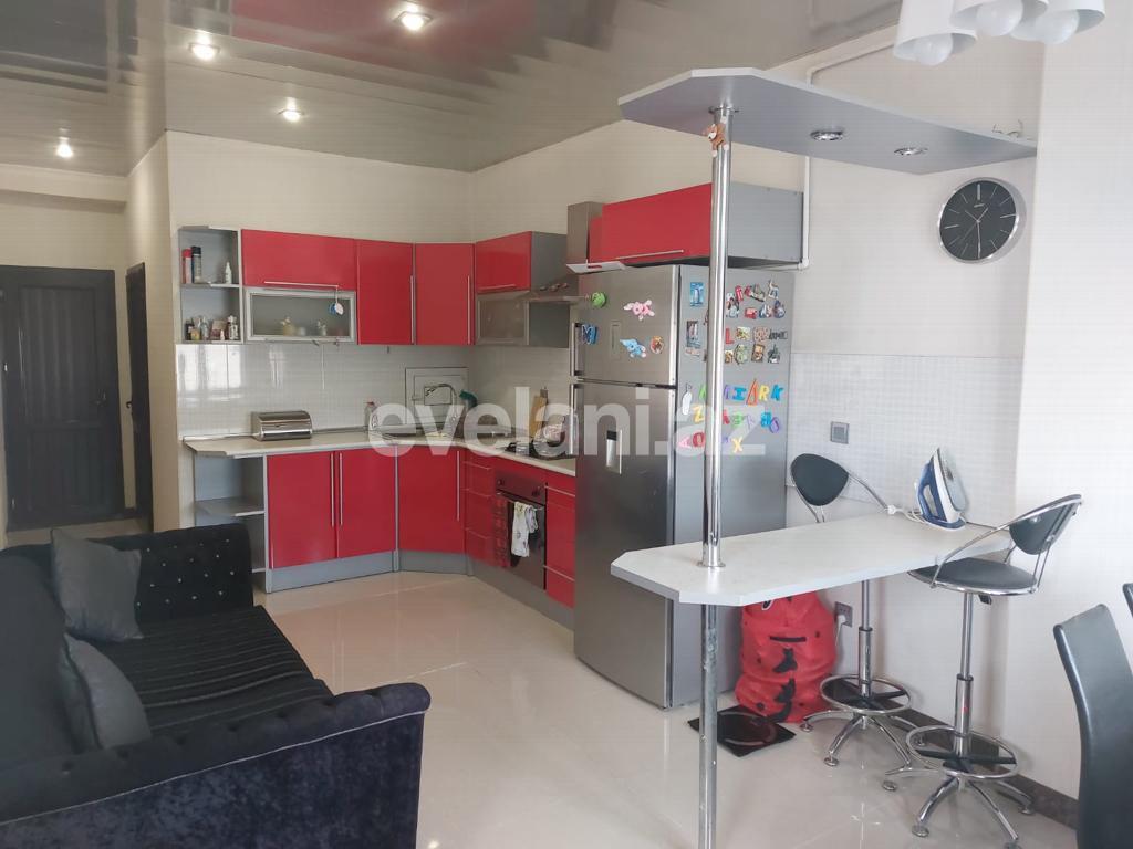 Satılır, köhnə tikili, 2 otaqlı, 98 m², Bakı, Binəqədi r, 9-cu mikrorayon q, Nəsimi m.