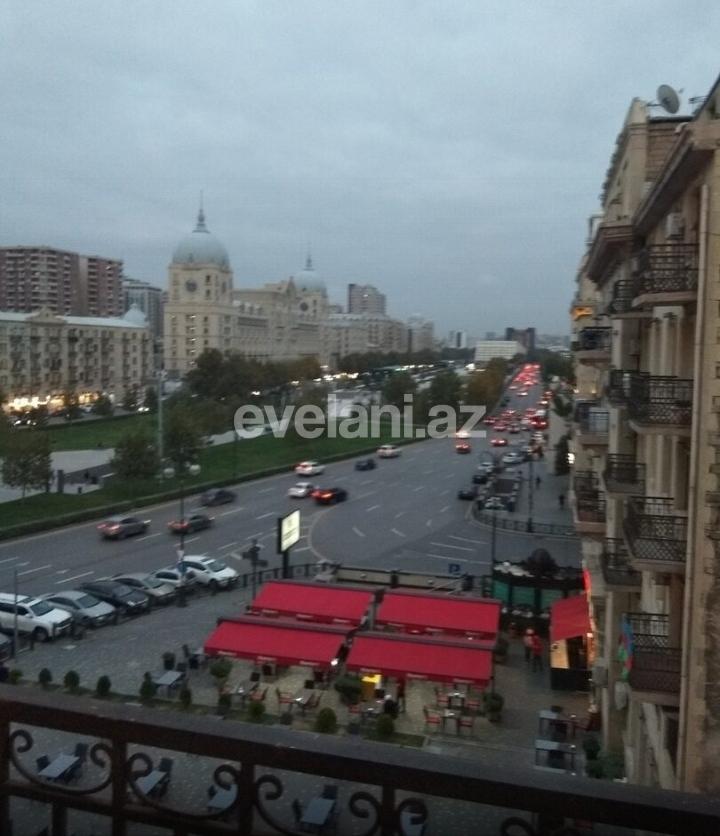 Продаётся, вторичка, 3-комнаты, 97 m², Баку, Насиминский r, Низами m.