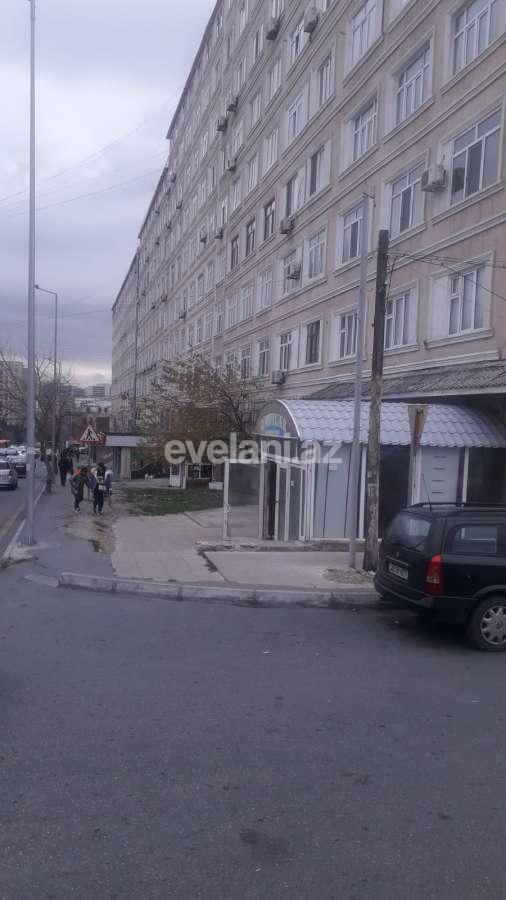 Satılır, köhnə tikili, 5 otaqlı, 135 m², Bakı, Yasamal r, Yeni Yasamal q, İnşaatçılar m.