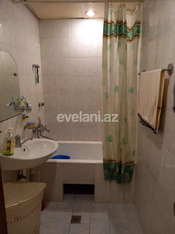 Satılır, köhnə tikili, 5 otaqlı, 135 m², Bakı, Yasamal r, Yeni Yasamal q, İnşaatçılar m.
