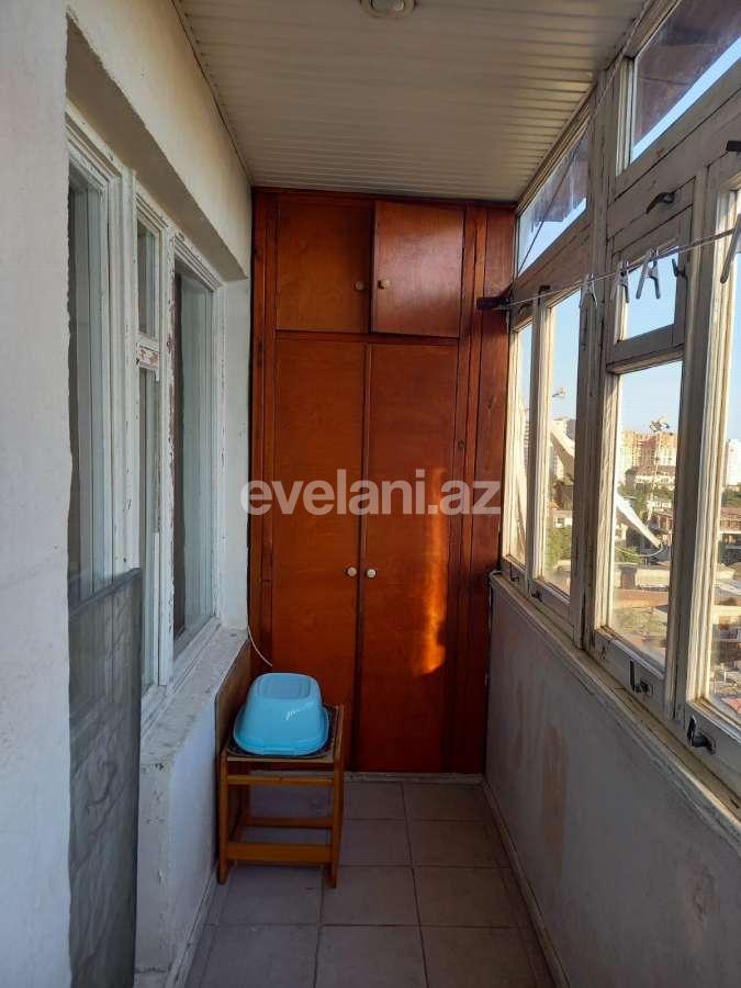 Satılır, köhnə tikili, 5 otaqlı, 135 m², Bakı, Yasamal r, Yeni Yasamal q, İnşaatçılar m.