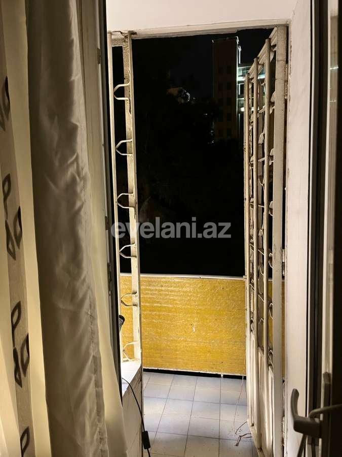 Sale, old building, 3 room, 75 m², Baku, Yasamal r, Elmlar Akademiyası m.