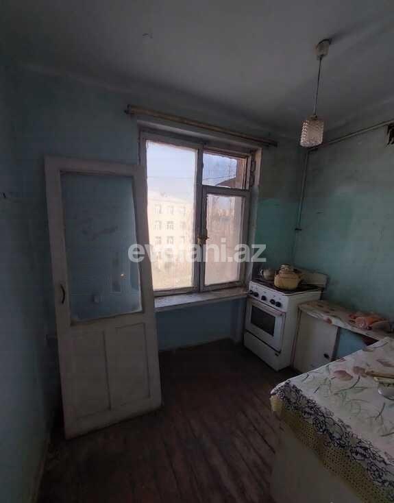 Satılır, köhnə tikili, 2 otaqlı, 45 m², Bakı, Nizami r, Qara Qarayev m.