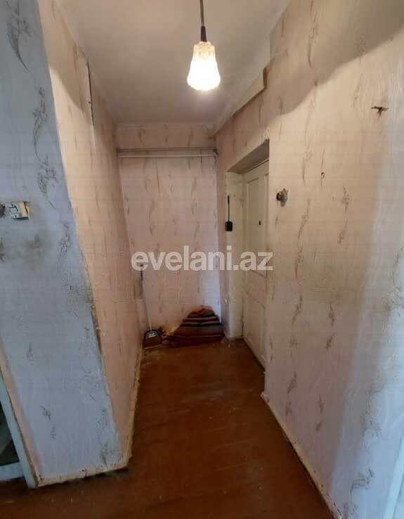 Satılır, köhnə tikili, 2 otaqlı, 45 m², Bakı, Nizami r, Qara Qarayev m.