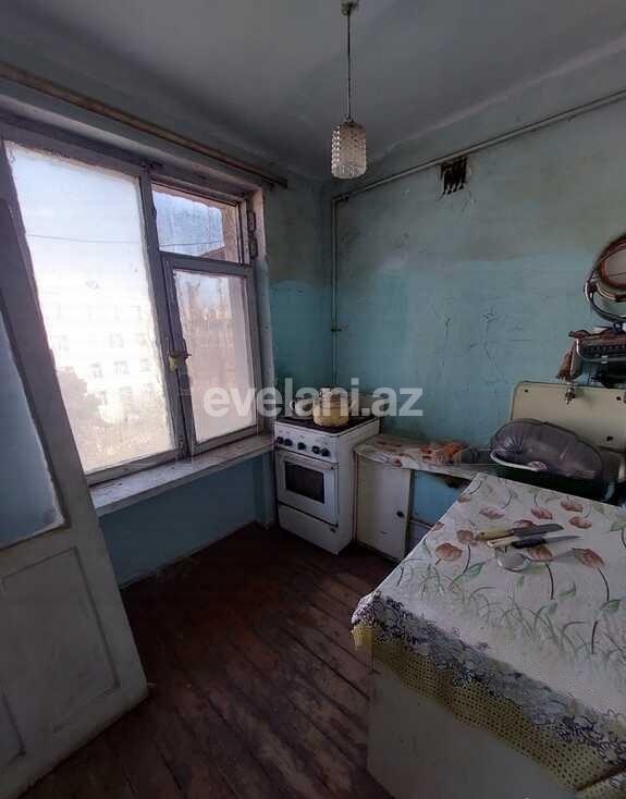 Satılır, köhnə tikili, 2 otaqlı, 45 m², Bakı, Nizami r, Qara Qarayev m.