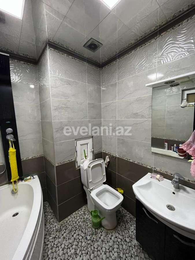 Satılır, köhnə tikili, 3 otaqlı, 71.98 m², Bakı, Binəqədi r, 6-cı mikrorayon q, Azadlıq prospekti m.