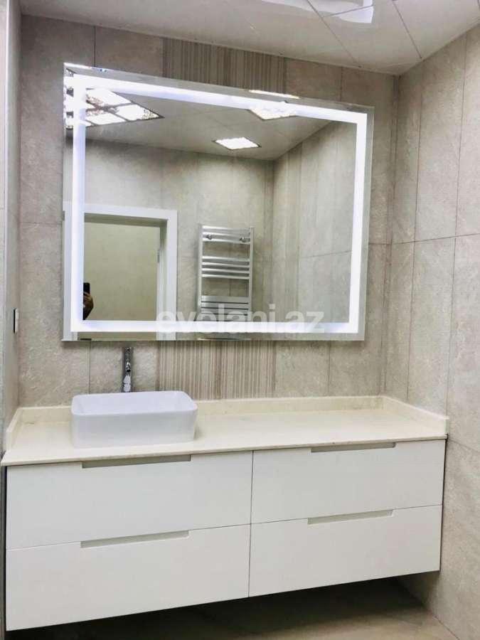 Satılır, yeni tikili, 3 otaqlı, 118 m², Bakı, Nizami r, Qara Qarayev m.