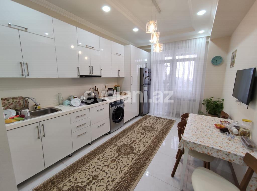 Satılır, yeni tikili, 3 otaqlı, 118 m², Bakı, Nizami r, Qara Qarayev m.
