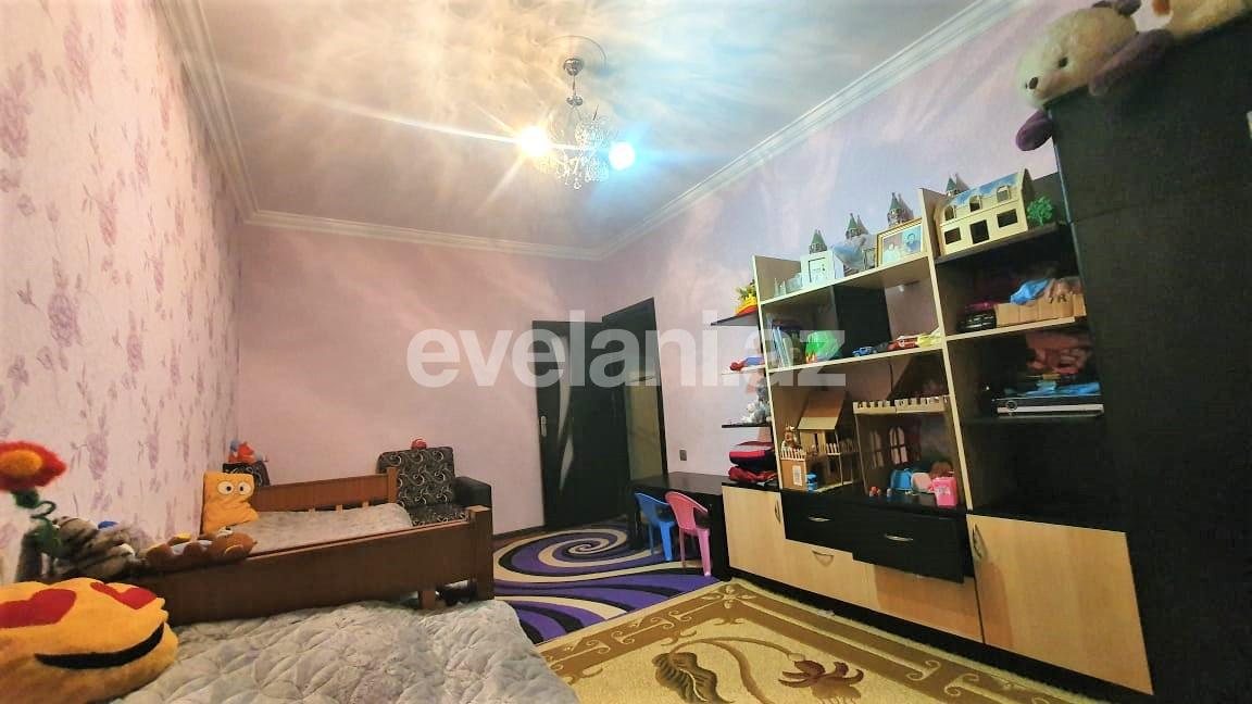 Satılır, köhnə tikili, 4 otaqlı, 110 m², Bakı, Suraxanı r.