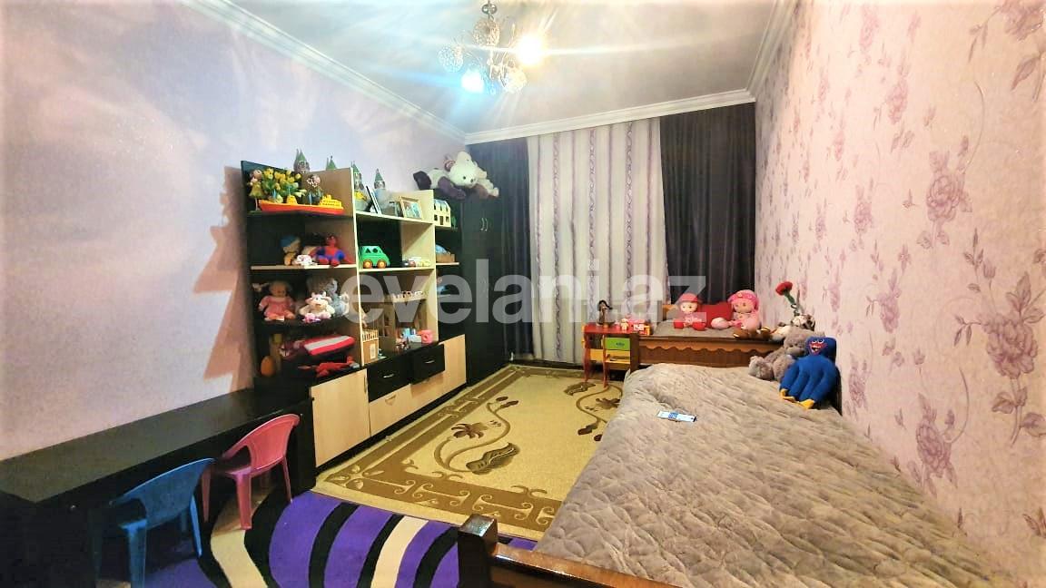 Satılır, köhnə tikili, 4 otaqlı, 110 m², Bakı, Suraxanı r.