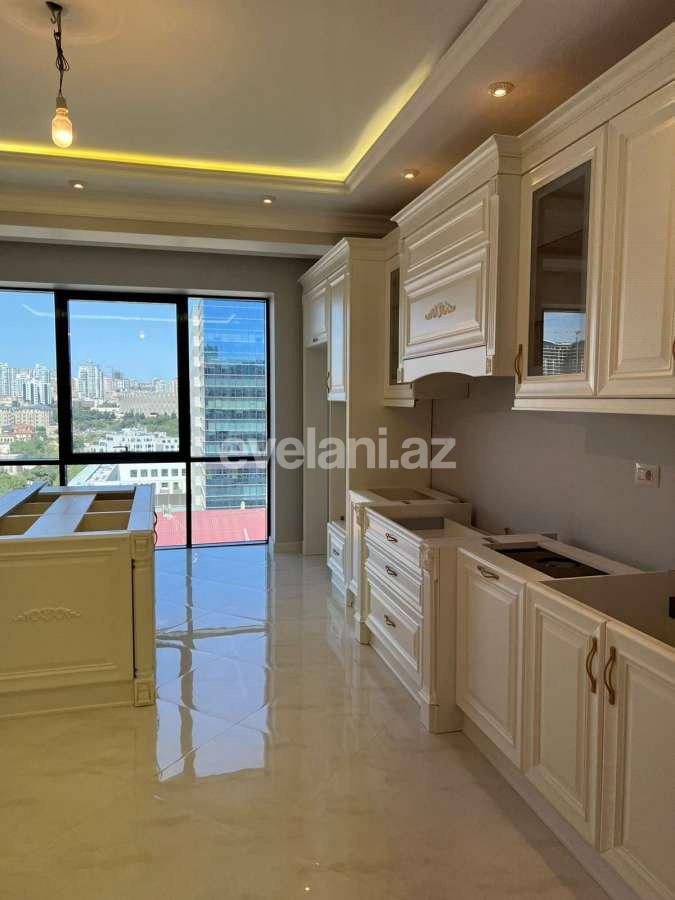 Satılır, yeni tikili, 4 otaqlı, 232 m², Bakı, Yasamal r, Nizami m.