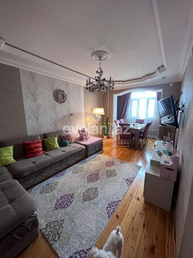 Satılır, köhnə tikili, 2 otaqlı, 60 m², Bakı, Xətai r.