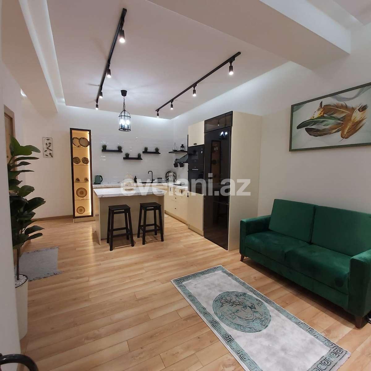 Rent, new building, 2 room, 90 m², Baku, Sabail r.