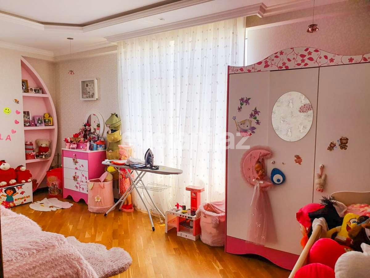 Kirayə verilir, yeni tikili, 3 otaqlı, 140 m², Bakı, Nizami r, Qara Qarayev m.