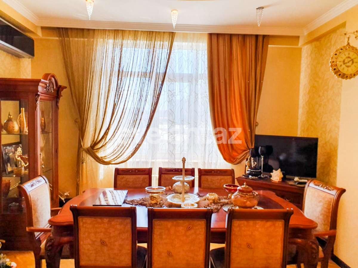 Kirayə verilir, yeni tikili, 3 otaqlı, 140 m², Bakı, Nizami r, Qara Qarayev m.