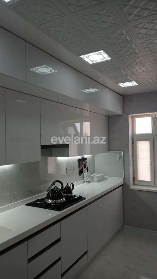 Satılır, köhnə tikili, 2 otaqlı, 69 m², Sumqayıt, 9-cu mikrorayon r.