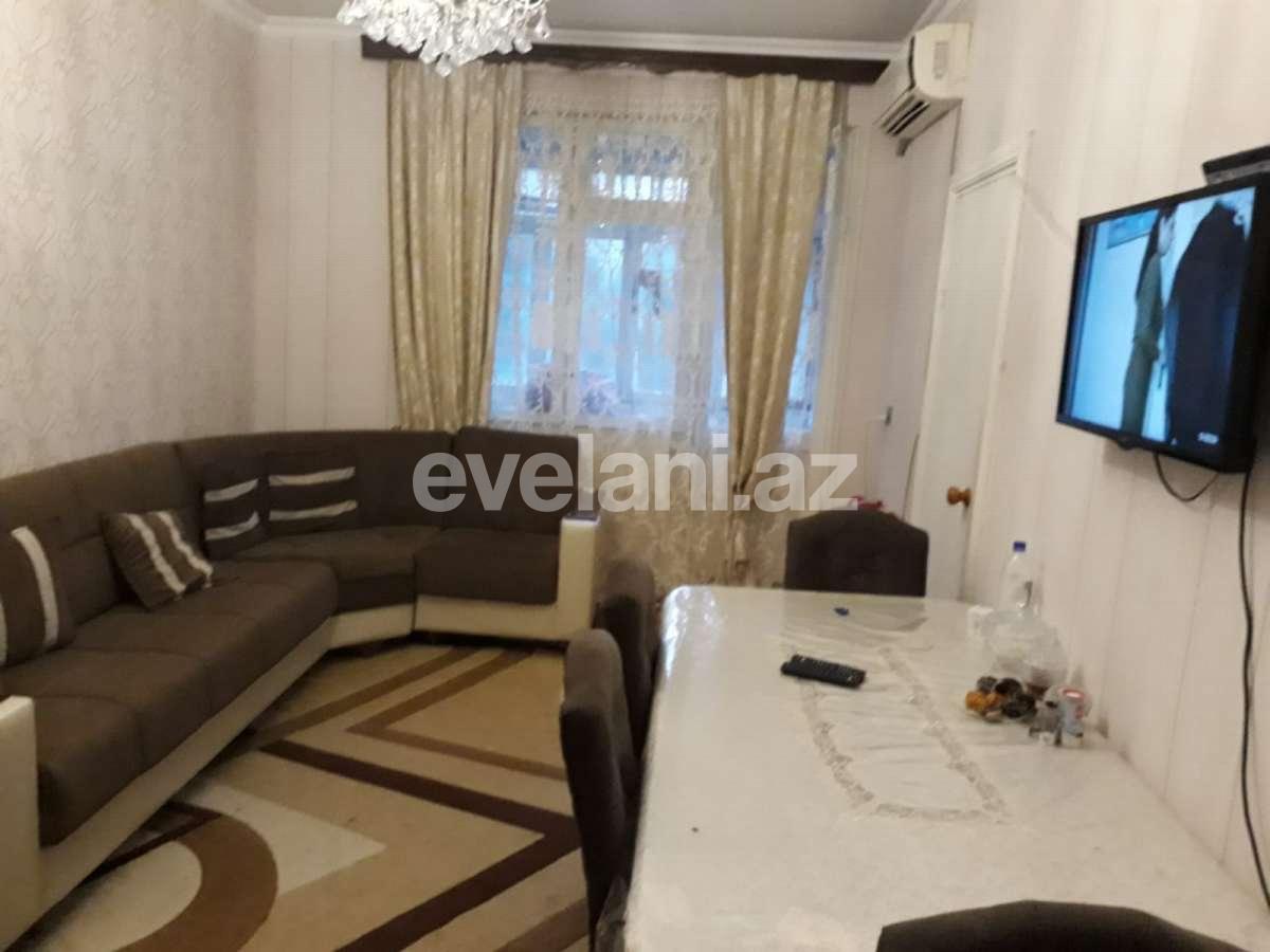Satılır, köhnə tikili, 2 otaqlı, 43 m², Bakı, Binəqədi r, 9-cu mikrorayon q, Memar Əcəmi m.